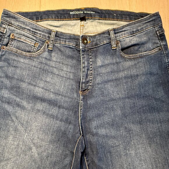 INC Midrise Skinny Cropped Jeans - NWOT - Size 14/32 - Picture 1 of 12